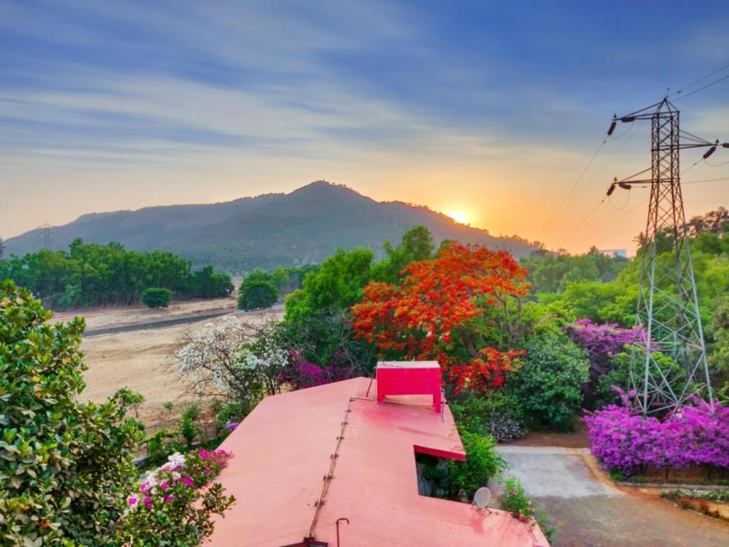 Lake View Resort Lonavala Εξωτερικό φωτογραφία
