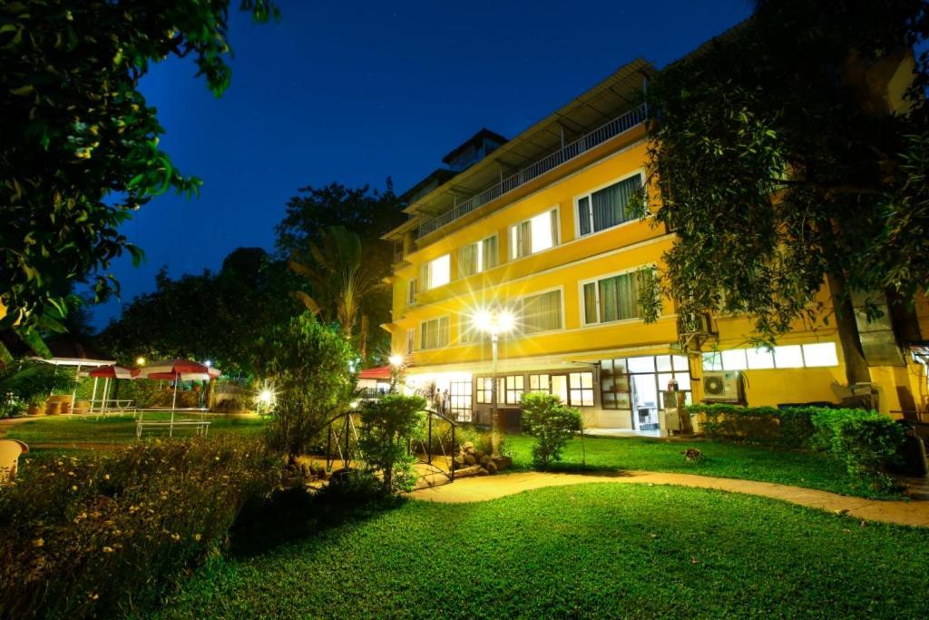 Lake View Resort Lonavala Εξωτερικό φωτογραφία