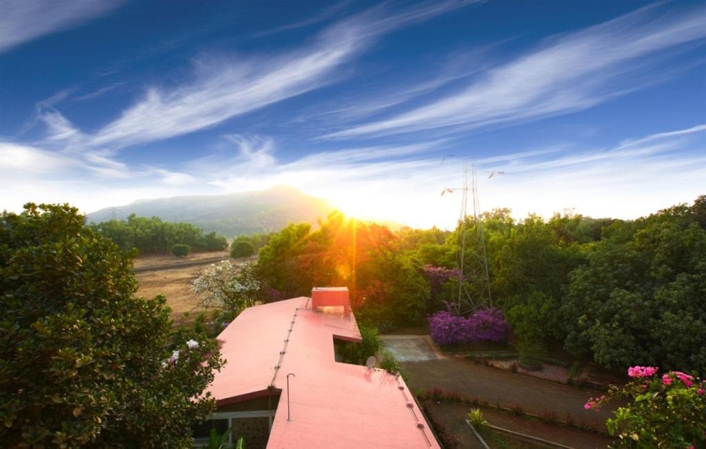 Lake View Resort Lonavala Εξωτερικό φωτογραφία